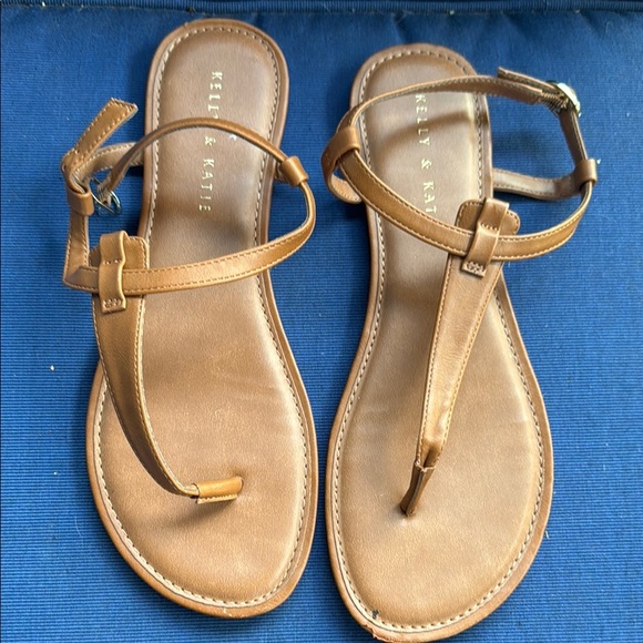 Elegant Brown Sandals - Picture 2 of 5